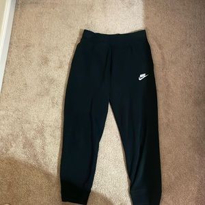 Perfect condition girl large Nike black sweatpants